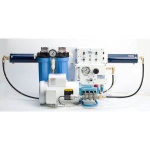 Watermaker ISL-400 reverse osmosis operating system with black and blue pipes